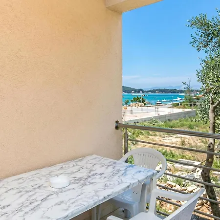 2 Bedroom Beautiful In